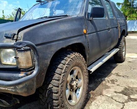 Чорний Ніссан Пікап, об'ємом двигуна 2.5 л та пробігом 0 тис. км за 3000 $, фото 1 на Automoto.ua