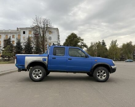 Синій Ніссан Пікап, об'ємом двигуна 2.5 л та пробігом 300 тис. км за 4300 $, фото 1 на Automoto.ua