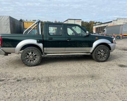 Зелений Ніссан Пікап, об'ємом двигуна 2.5 л та пробігом 300 тис. км за 6426 $, фото 5 на Automoto.ua
