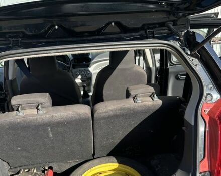 Черный Ниссан Пиксо, объемом двигателя 1 л и пробегом 150 тыс. км за 3300 $, фото 4 на Automoto.ua