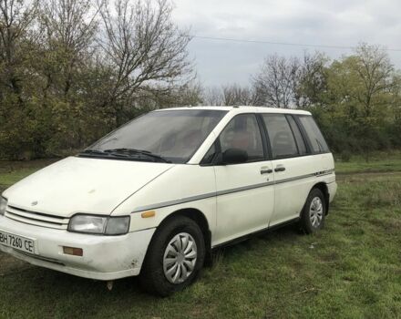 Белый Ниссан Прерия, объемом двигателя 2 л и пробегом 500 тыс. км за 900 $, фото 2 на Automoto.ua