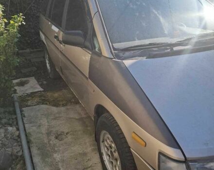 Бежевий Ніссан Прерія, об'ємом двигуна 2 л та пробігом 280 тис. км за 2000 $, фото 5 на Automoto.ua