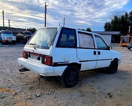 Ниссан Прерия, объемом двигателя 1.8 л и пробегом 120 тыс. км за 350 $, фото 2 на Automoto.ua