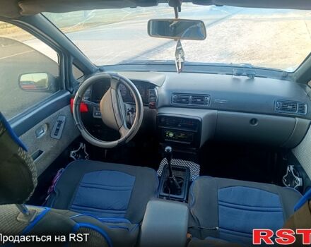 Серый Ниссан Прерия, объемом двигателя 2 л и пробегом 300 тыс. км за 1900 $, фото 4 на Automoto.ua