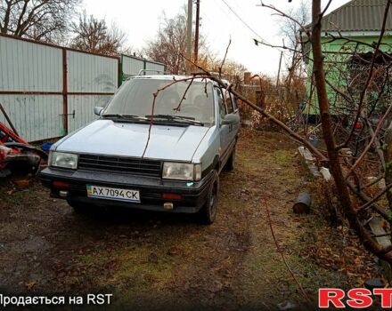 Синій Ніссан Прерія, об'ємом двигуна 2 л та пробігом 100 тис. км за 1100 $, фото 4 на Automoto.ua