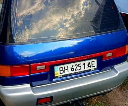 Синій Ніссан Прерія, об'ємом двигуна 2 л та пробігом 250 тис. км за 1500 $, фото 1 на Automoto.ua