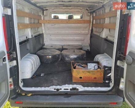 Белый Ниссан Примастар, объемом двигателя 2 л и пробегом 291 тыс. км за 8500 $, фото 9 на Automoto.ua