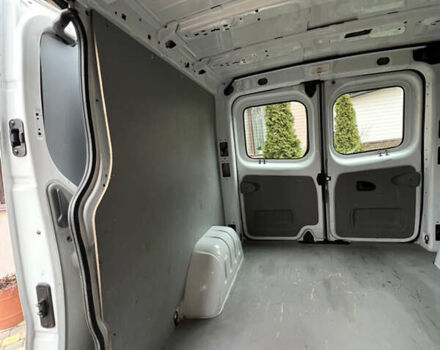 Білий Ніссан Прімастар, об'ємом двигуна 2 л та пробігом 278 тис. км за 9450 $, фото 61 на Automoto.ua