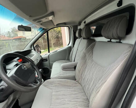 Білий Ніссан Прімастар, об'ємом двигуна 2 л та пробігом 278 тис. км за 9450 $, фото 43 на Automoto.ua