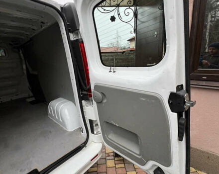 Білий Ніссан Прімастар, об'ємом двигуна 2 л та пробігом 278 тис. км за 9450 $, фото 60 на Automoto.ua