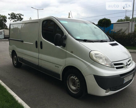 Белый Ниссан Примастар, объемом двигателя 2 л и пробегом 260 тыс. км за 9000 $, фото 9 на Automoto.ua