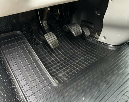 Білий Ніссан Прімастар, об'ємом двигуна 2 л та пробігом 278 тис. км за 9450 $, фото 34 на Automoto.ua