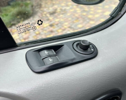 Білий Ніссан Прімастар, об'ємом двигуна 2 л та пробігом 278 тис. км за 9450 $, фото 32 на Automoto.ua