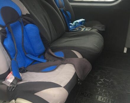 Белый Ниссан Примастар, объемом двигателя 1.9 л и пробегом 332 тыс. км за 5750 $, фото 4 на Automoto.ua