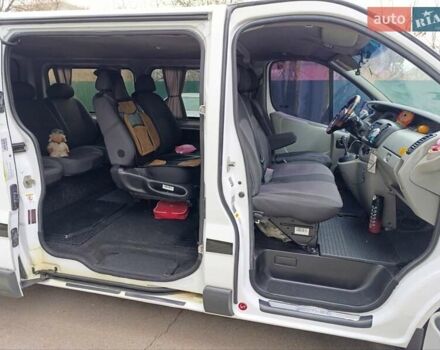 Белый Ниссан Примастар, объемом двигателя 2.5 л и пробегом 286 тыс. км за 8900 $, фото 14 на Automoto.ua