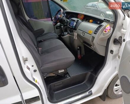 Белый Ниссан Примастар, объемом двигателя 2.5 л и пробегом 286 тыс. км за 8900 $, фото 12 на Automoto.ua