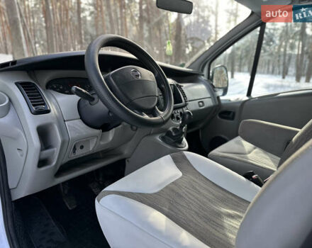 Білий Ніссан Прімастар, об'ємом двигуна 2.46 л та пробігом 381 тис. км за 8700 $, фото 8 на Automoto.ua