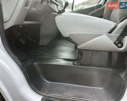 Белый Ниссан Примастар, объемом двигателя 2.46 л и пробегом 381 тыс. км за 8999 $, фото 10 на Automoto.ua