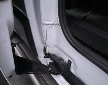 Белый Ниссан Примастар, объемом двигателя 2 л и пробегом 570 тыс. км за 12500 $, фото 35 на Automoto.ua