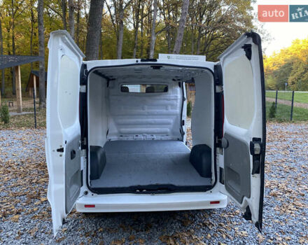 Білий Ніссан Прімастар, об'ємом двигуна 2 л та пробігом 257 тис. км за 11900 $, фото 27 на Automoto.ua