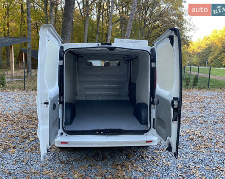 Білий Ніссан Прімастар, об'ємом двигуна 2 л та пробігом 257 тис. км за 11900 $, фото 22 на Automoto.ua