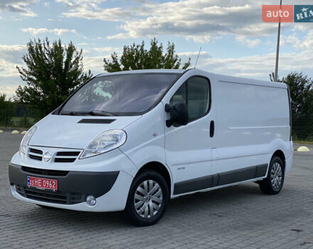 Белый Ниссан Примастар, объемом двигателя 2 л и пробегом 249 тыс. км за 11900 $, фото 6 на Automoto.ua