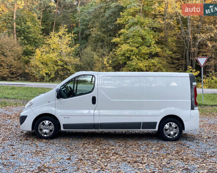 Білий Ніссан Прімастар, об'ємом двигуна 2 л та пробігом 257 тис. км за 11900 $, фото 17 на Automoto.ua