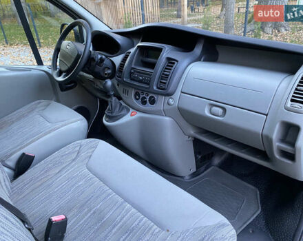 Білий Ніссан Прімастар, об'ємом двигуна 2 л та пробігом 257 тис. км за 11900 $, фото 4 на Automoto.ua