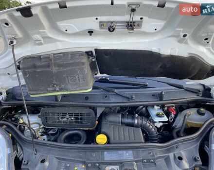 Белый Ниссан Примастар, объемом двигателя 2 л и пробегом 249 тыс. км за 11900 $, фото 39 на Automoto.ua