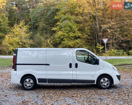 Білий Ніссан Прімастар, об'ємом двигуна 2 л та пробігом 257 тис. км за 11900 $, фото 16 на Automoto.ua