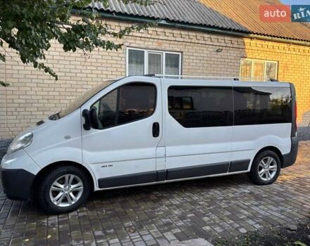 Белый Ниссан Примастар, объемом двигателя 2 л и пробегом 325 тыс. км за 10700 $, фото 11 на Automoto.ua