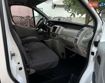 Белый Ниссан Примастар, объемом двигателя 2 л и пробегом 325 тыс. км за 10700 $, фото 20 на Automoto.ua