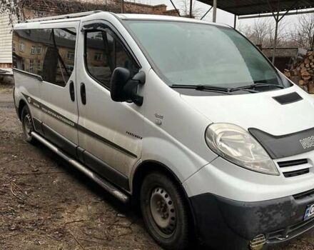 Білий Ніссан Прімастар, об'ємом двигуна 2 л та пробігом 300 тис. км за 9800 $, фото 1 на Automoto.ua