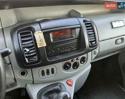 Черный Ниссан Примастар, объемом двигателя 2 л и пробегом 200 тыс. км за 9799 $, фото 95 на Automoto.ua