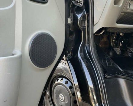 Черный Ниссан Примастар, объемом двигателя 2 л и пробегом 200 тыс. км за 9799 $, фото 86 на Automoto.ua