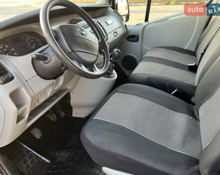 Черный Ниссан Примастар, объемом двигателя 2 л и пробегом 200 тыс. км за 9799 $, фото 90 на Automoto.ua