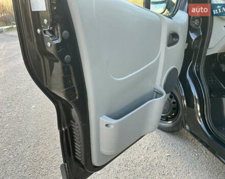 Черный Ниссан Примастар, объемом двигателя 2 л и пробегом 200 тыс. км за 9799 $, фото 82 на Automoto.ua