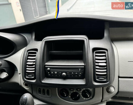 Чорний Ніссан Прімастар, об'ємом двигуна 2 л та пробігом 150 тис. км за 12200 $, фото 10 на Automoto.ua