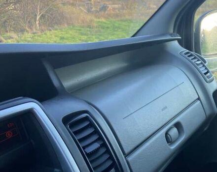 Черный Ниссан Примастар, объемом двигателя 2 л и пробегом 299 тыс. км за 14000 $, фото 2 на Automoto.ua