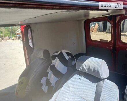 Красный Ниссан Примастар, объемом двигателя 1.87 л и пробегом 300 тыс. км за 7100 $, фото 2 на Automoto.ua