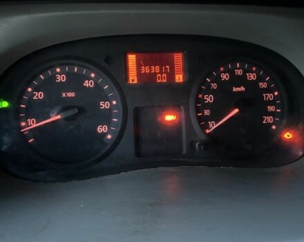 Червоний Ніссан Прімастар, об'ємом двигуна 2 л та пробігом 363 тис. км за 9500 $, фото 5 на Automoto.ua