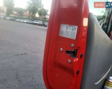 Червоний Ніссан Прімастар, об'ємом двигуна 2 л та пробігом 246 тис. км за 9600 $, фото 83 на Automoto.ua