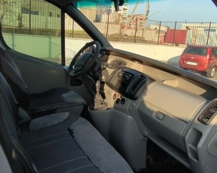 Сірий Ніссан Прімастар, об'ємом двигуна 2 л та пробігом 400 тис. км за 4931 $, фото 3 на Automoto.ua