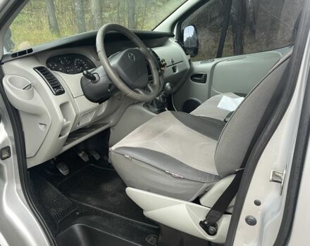 Серый Ниссан Примастар, объемом двигателя 2.5 л и пробегом 345 тыс. км за 7000 $, фото 4 на Automoto.ua