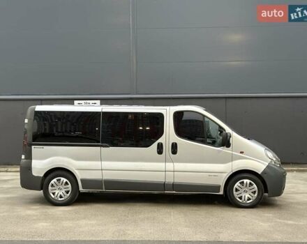 Серый Ниссан Примастар, объемом двигателя 2.5 л и пробегом 285 тыс. км за 7350 $, фото 9 на Automoto.ua