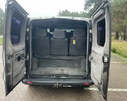 Серый Ниссан Примастар, объемом двигателя 2.5 л и пробегом 345 тыс. км за 7000 $, фото 9 на Automoto.ua