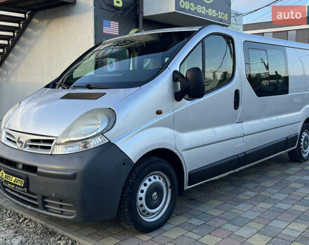 Серый Ниссан Примастар, объемом двигателя 1.87 л и пробегом 300 тыс. км за 7999 $, фото 2 на Automoto.ua