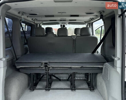 Серый Ниссан Примастар, объемом двигателя 2.5 л и пробегом 237 тыс. км за 9700 $, фото 59 на Automoto.ua