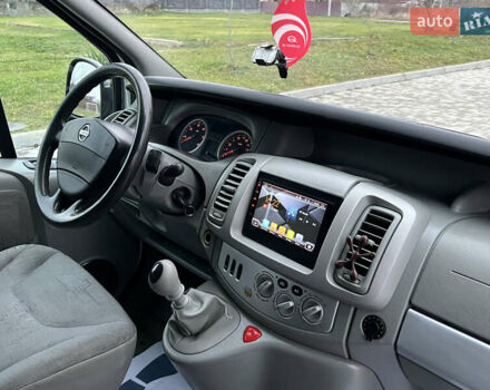 Серый Ниссан Примастар, объемом двигателя 2.5 л и пробегом 237 тыс. км за 9700 $, фото 37 на Automoto.ua