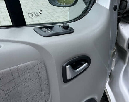 Серый Ниссан Примастар, объемом двигателя 2.5 л и пробегом 237 тыс. км за 9700 $, фото 21 на Automoto.ua